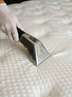 mattress_cleaning_2